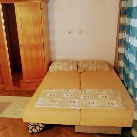 Asija Appartement *